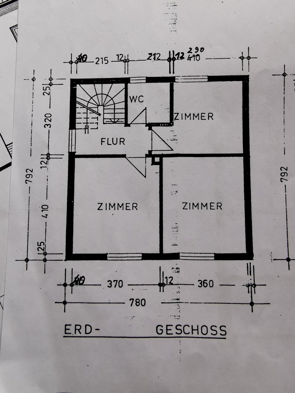 *Einfamilienhaus mit Garten und Garage zum Selbstgestalten*