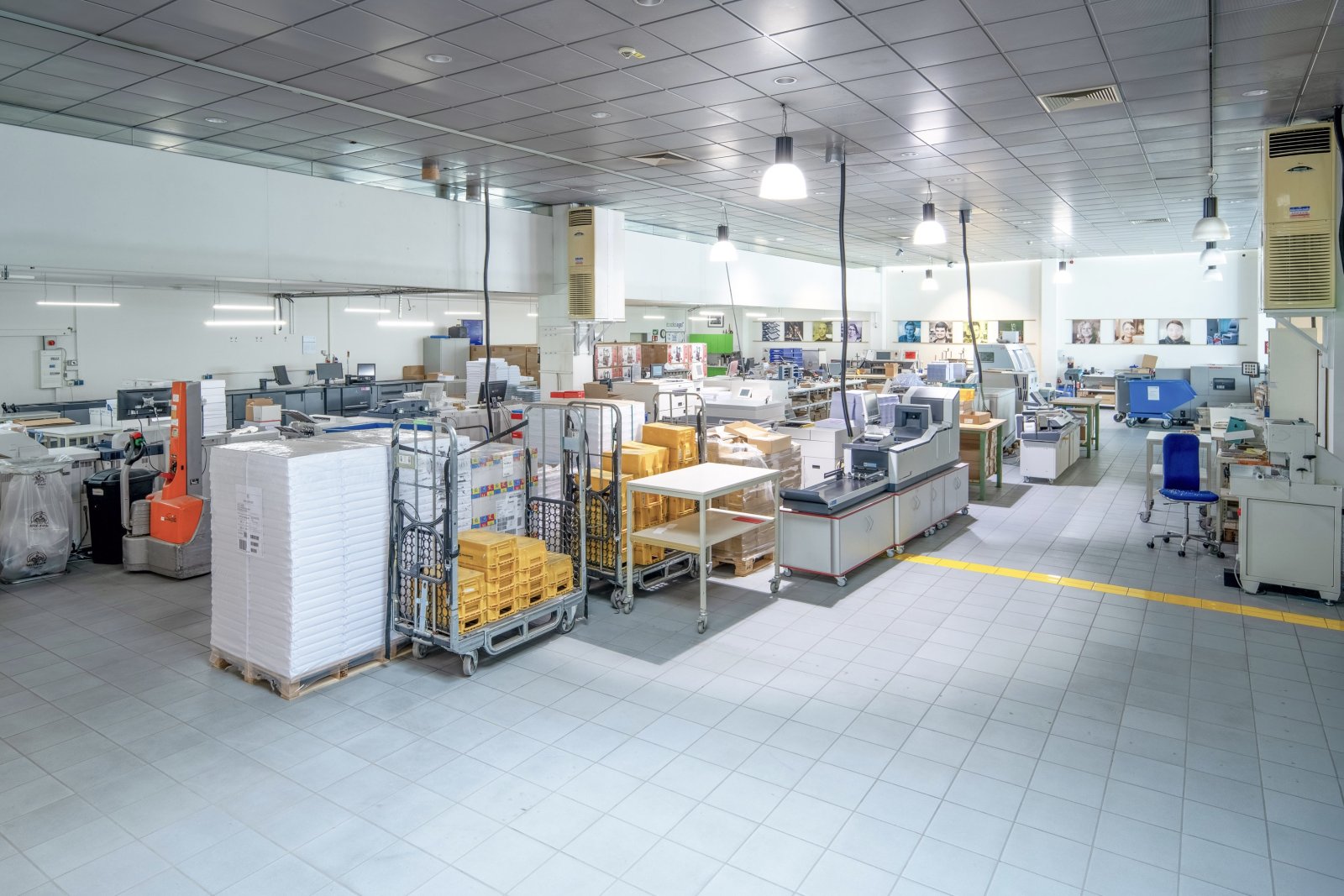 Produktionsgebäude mit Büro- und Lagerfläche