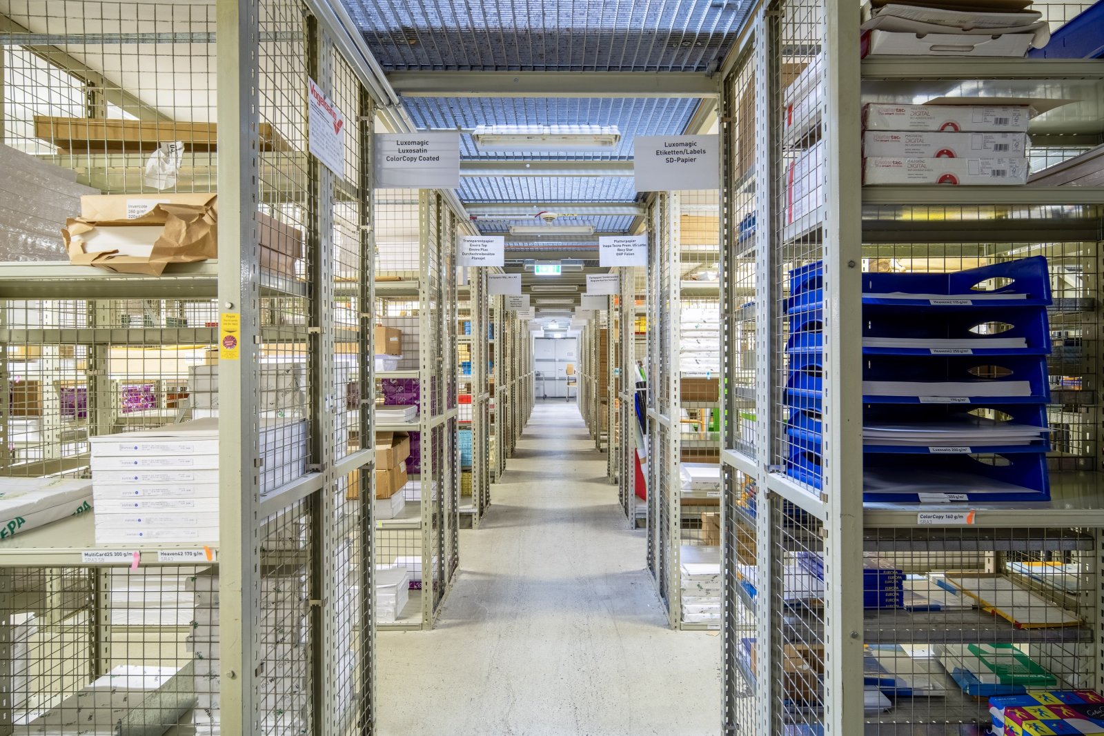 Produktionsgebäude mit Büro- und Lagerfläche